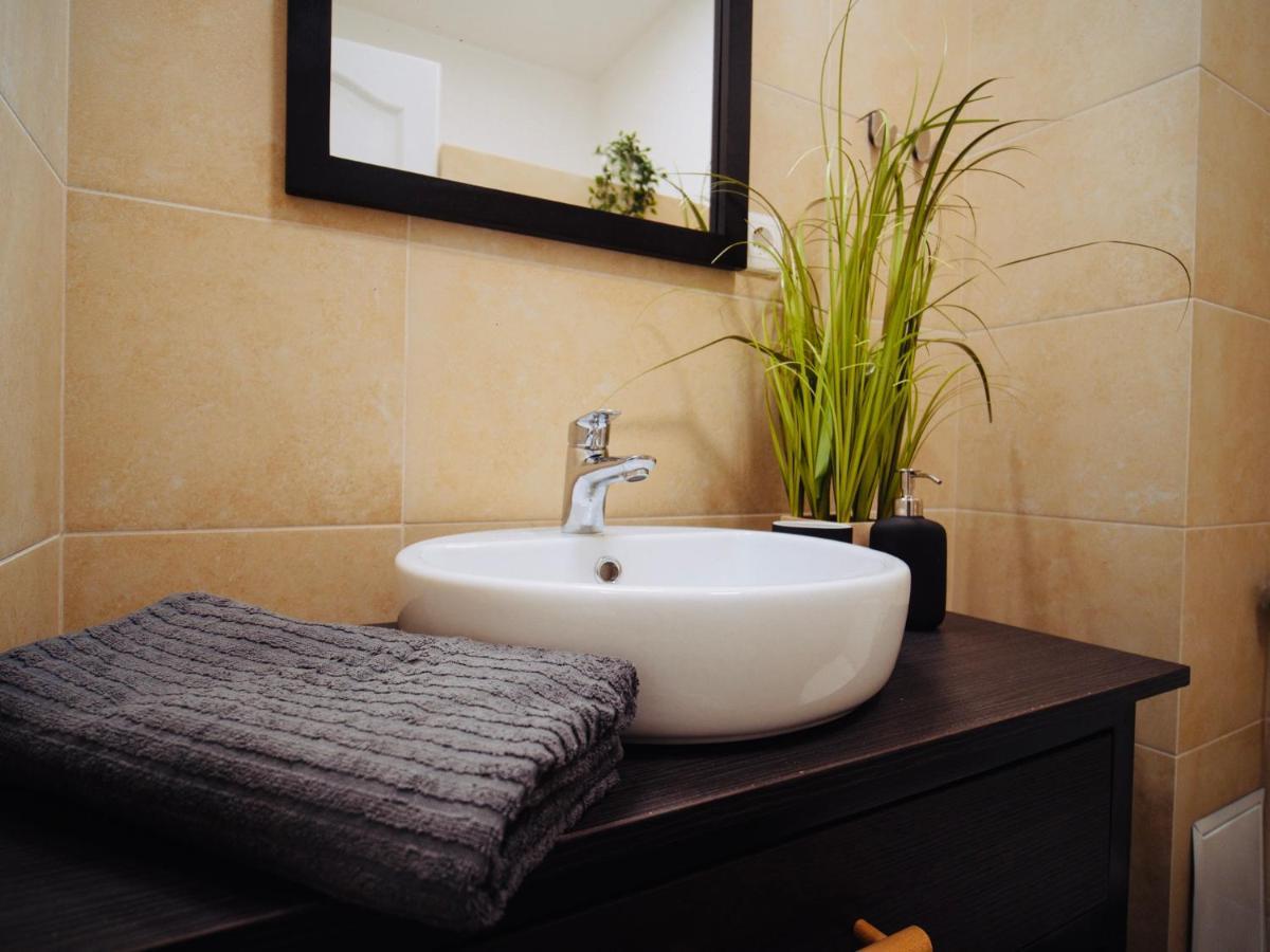 Zakarias Apartments ミエルクレア＝チュク エクステリア 写真